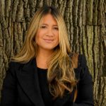 Elizabeth Velásquez cuenta historias y noticias a través de su cámara