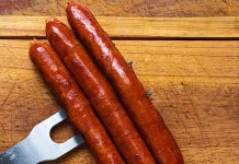 La Montserratina asegura vivir las experiencias del mercado de embutidos con optimismo y determinación